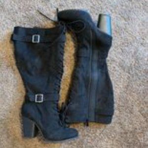 BLACK FAUX SUEDE LACE-UP KNEE-HIGH BOOT (WW)